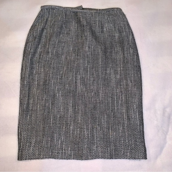 Talbots Textured Tweed Black and White Pencil Skirt size 8 - Picture 1 of 7